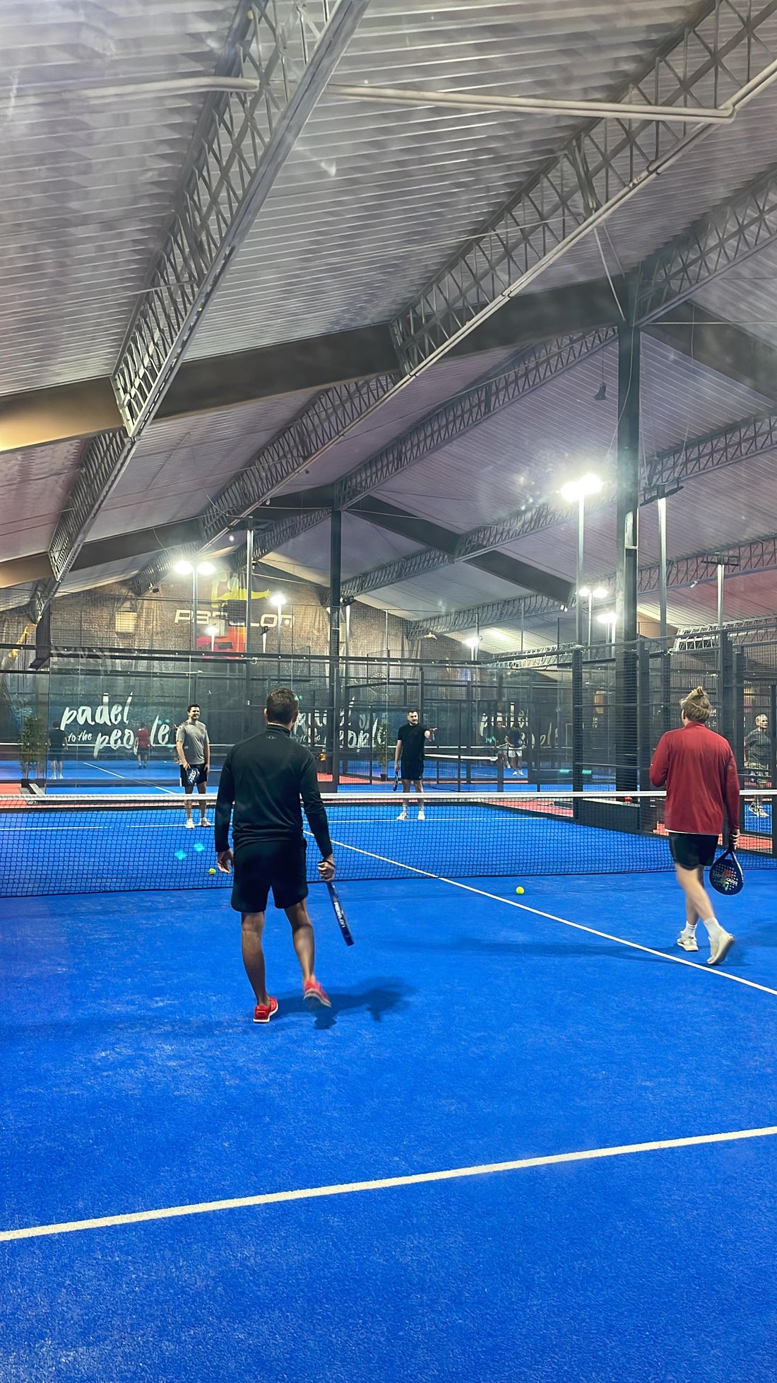 Die 5 häufigsten Anfängerfehler im Padel – und wie du sie vermeidest